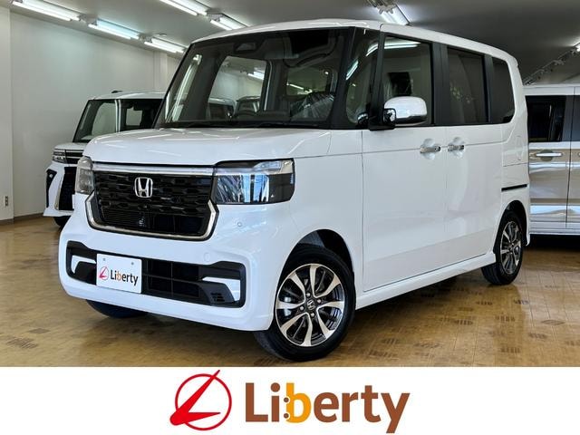 Honda N-BOX CUSTOM 2026 — фото автомобиля 1