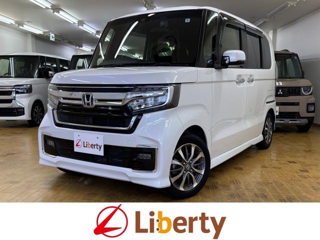 Honda N-BOX CUSTOM 2022 — фото автомобиля 1