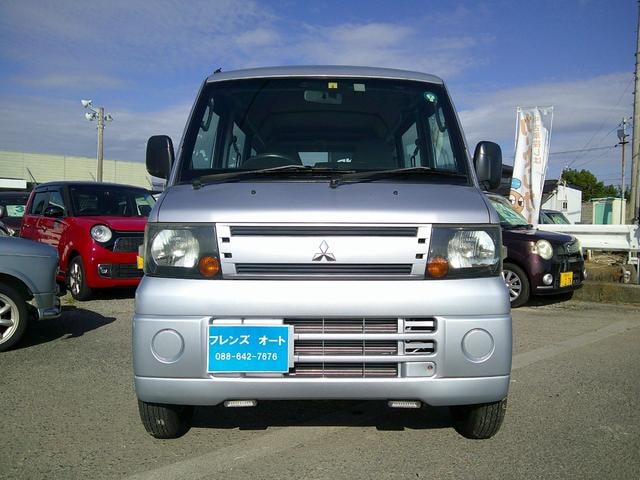 Mitsubishi MINICAB VAN 2011 — фото автомобиля