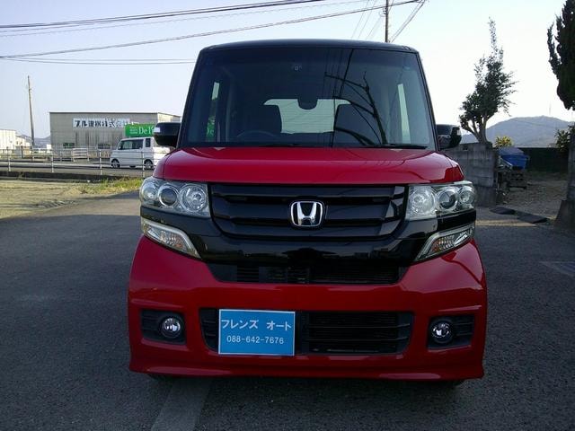 Honda N-BOX CUSTOM 2015 — фото автомобиля