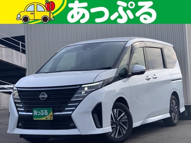 Nissan SERENA 2025 — фото автомобиля 1