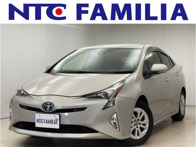 Toyota PRIUS 2017 — фото автомобиля 1
