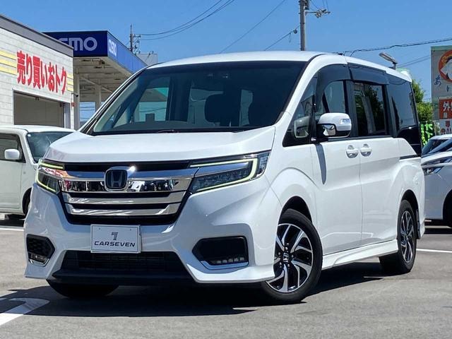 Honda STEPWAGON SPADA 2017 — фото автомобиля 1