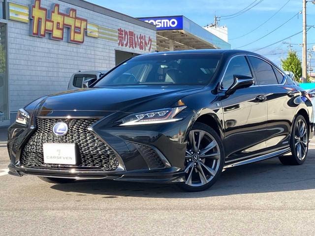 Lexus ES 2020 — фото автомобиля