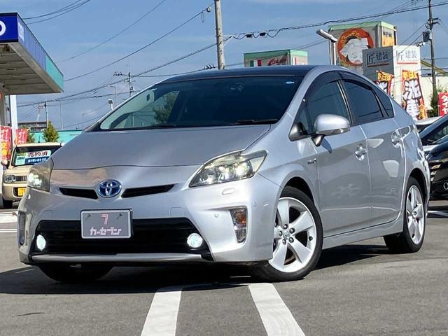 Toyota PRIUS 2013 — фото автомобиля
