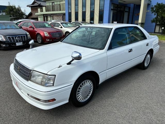 Toyota CROWN 1995 — фото автомобиля 1