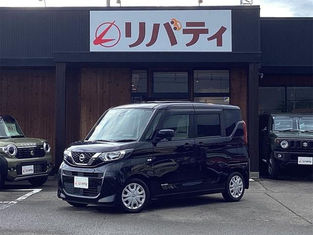 Nissan ROOX 2021 — фото автомобиля