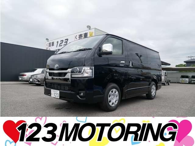Toyota HIACE VAN 2026 — фото автомобиля 1
