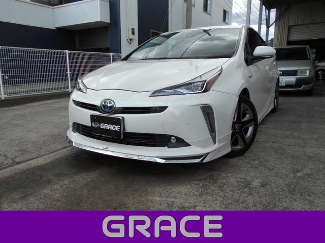 Toyota PRIUS 2019 — фото автомобиля 1