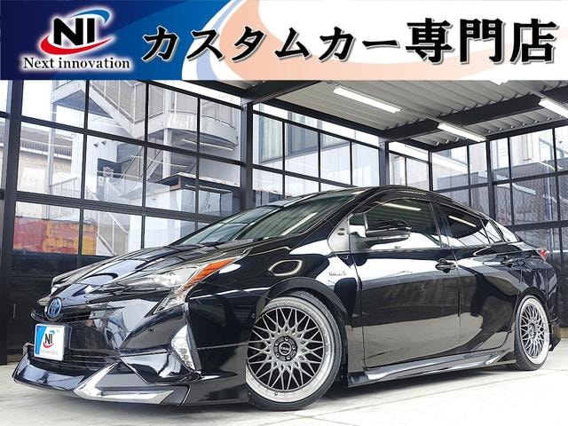 Toyota PRIUS 2017 — фото автомобиля 1