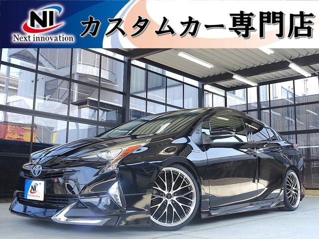 Toyota PRIUS 2016 — фото автомобиля 1