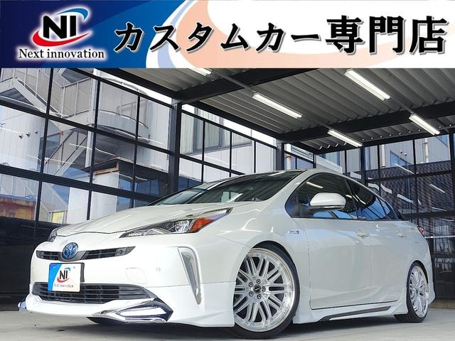 Toyota PRIUS 2019 — фото автомобиля 1