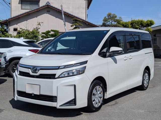 Toyota VOXY 2017 — фото автомобиля 1
