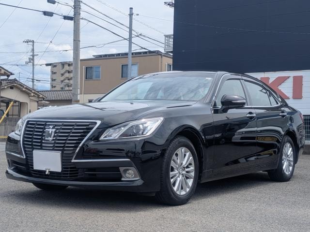 Toyota CROWN 2015 — фото автомобиля 1