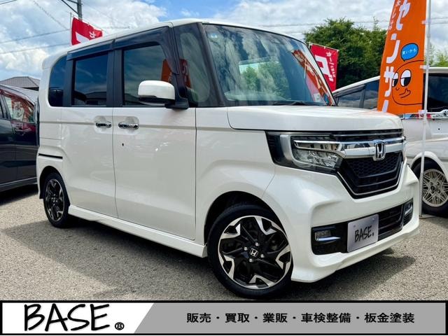 Honda N-BOX CUSTOM 2017 — фото автомобиля 1
