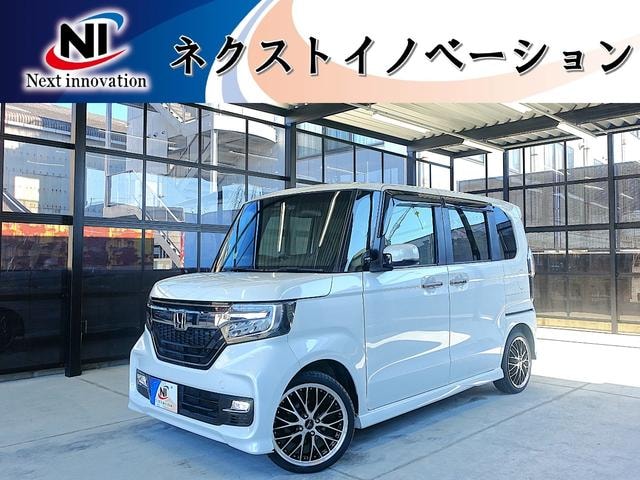 Honda N-BOX CUSTOM 2018 — фото автомобиля 1