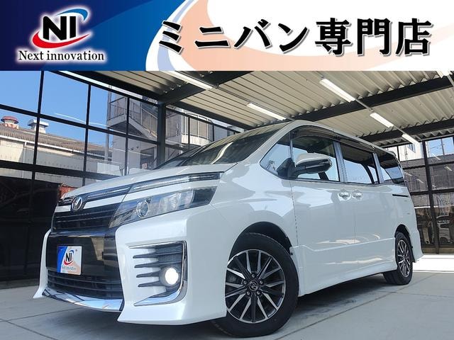 Toyota VOXY 2014 — фото автомобиля 1