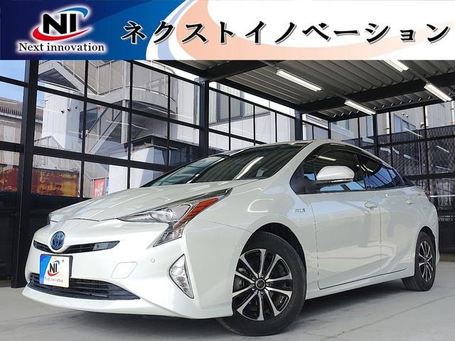 Toyota PRIUS 2018 — фото автомобиля 1