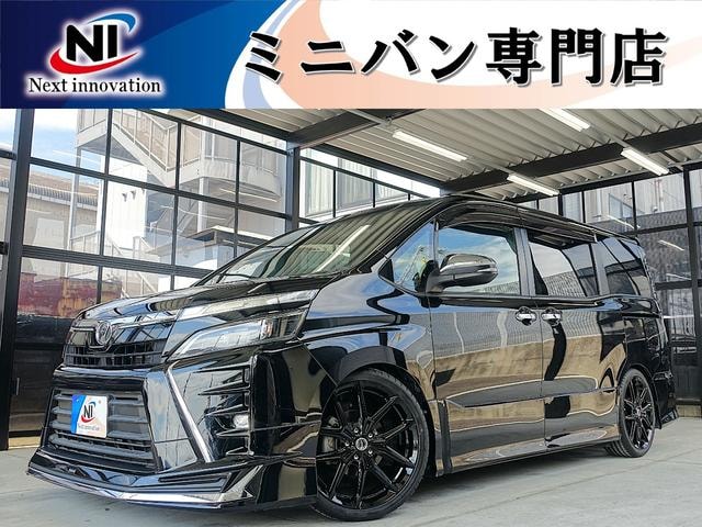 Toyota VOXY 2018 — фото автомобиля 1