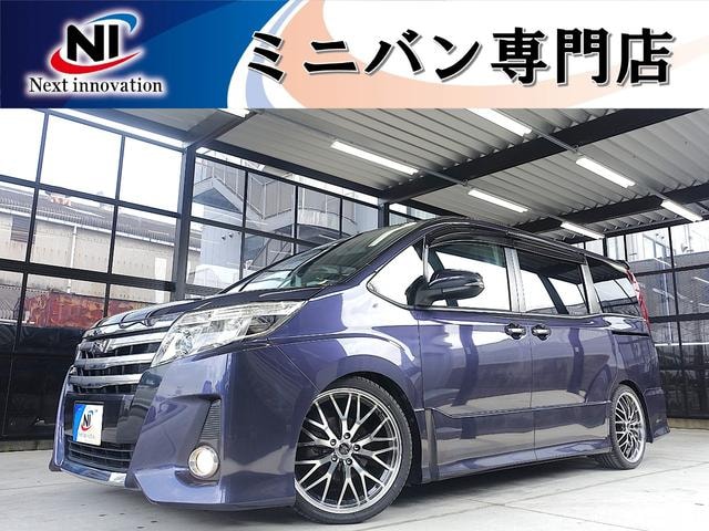 Toyota NOAH 2015 — фото автомобиля 1