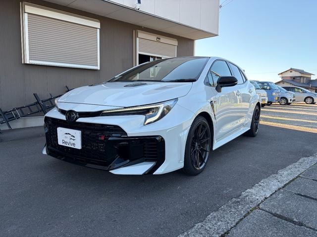 Toyota GR COROLLA 2025 — фото автомобиля