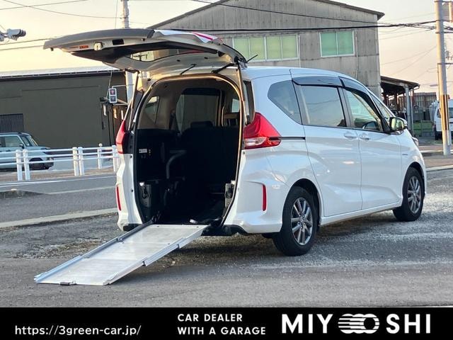 Honda FREED PLUS HYBRID 2021 — фото автомобиля 1