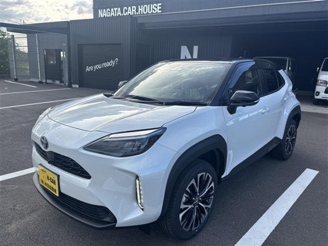 Toyota YARIS CROSS 2026 — фото автомобиля
