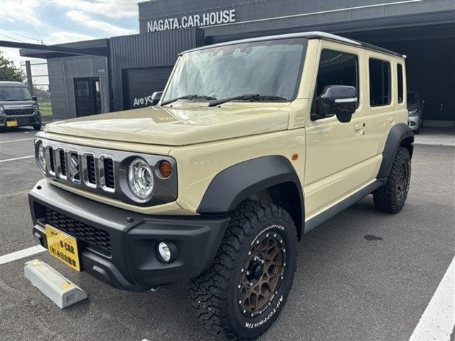 Suzuki JIMNY NOMADE 2025 — фото автомобиля 1