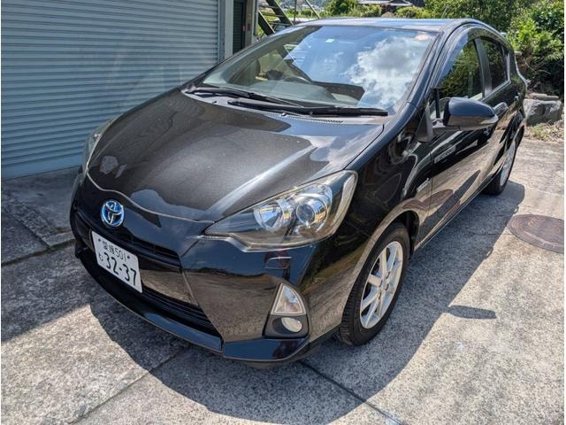 Toyota AQUA 2012 — фото автомобиля 1