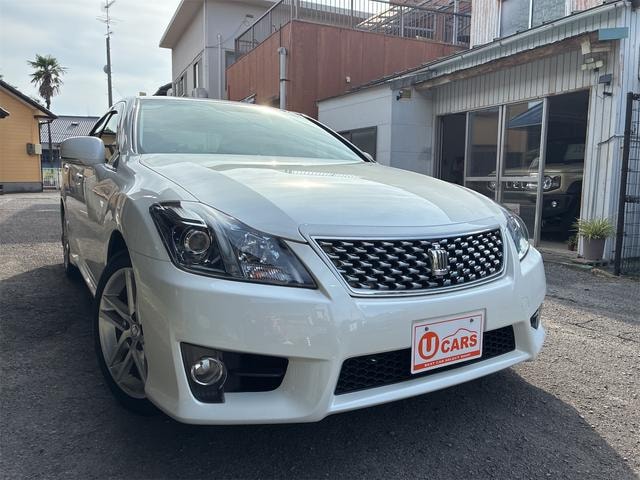 Toyota CROWN 2012 — фото автомобиля 1
