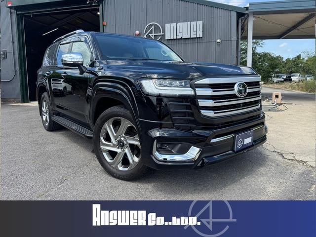 Toyota LAND CRUISER 2023 — фото автомобиля