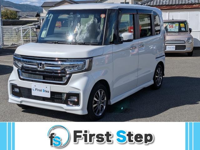 Honda N-BOX CUSTOM  — фото автомобиля 1