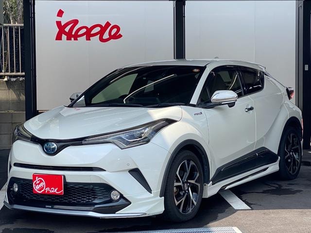 Toyota C-HR 2017 — фото автомобиля 1