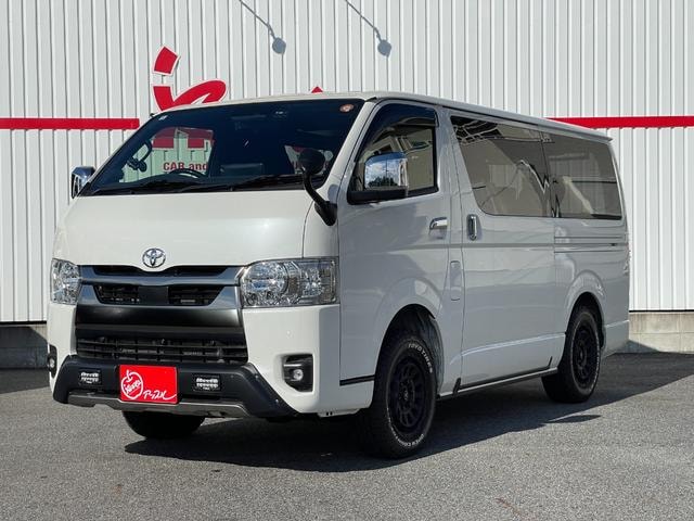 Toyota HIACE VAN 2025 — фото автомобиля 1