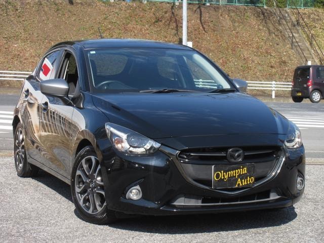 Mazda DEMIO 2016 — фото автомобиля 1