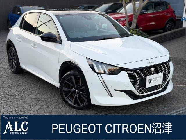 Peugeot E-208 2025 — фото автомобиля