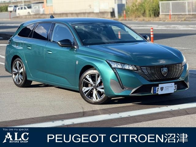 Peugeot 308 2022 — фото автомобиля