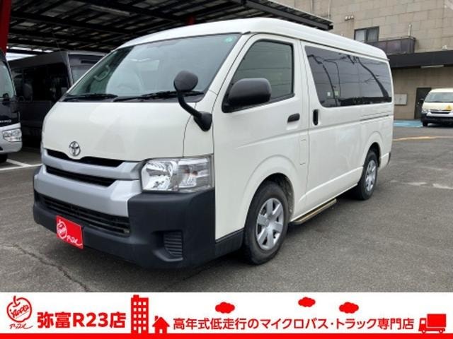 Toyota HIACE WAGON 2020 — фото автомобиля 1
