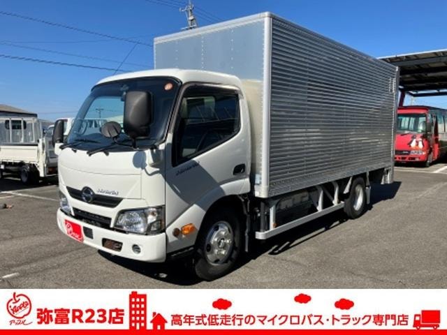 Hino DUTRO 2018 — фото автомобиля 1