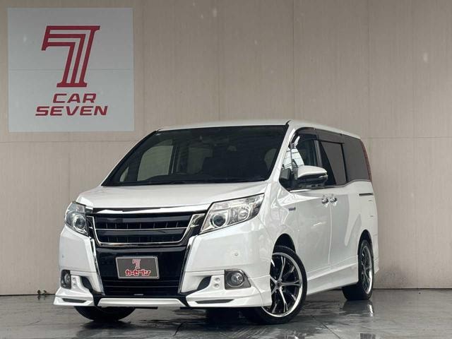 Toyota ESQUIRE 2015 — фото автомобиля 1