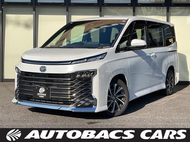 Toyota VOXY 2026 — фото автомобиля 1