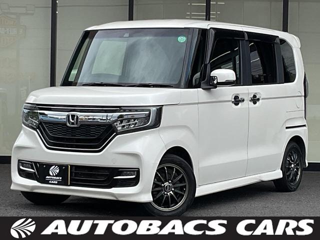 Honda N-BOX CUSTOM 2018 — фото автомобиля 1