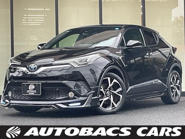 Toyota C-HR 2017 — фото автомобиля
