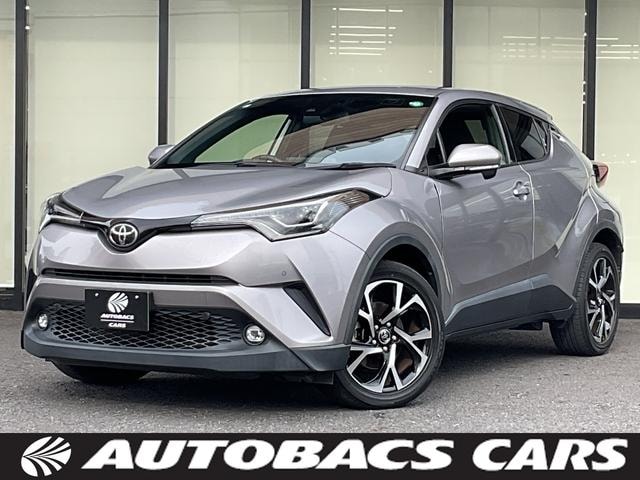 Toyota C-HR 2019 — фото автомобиля