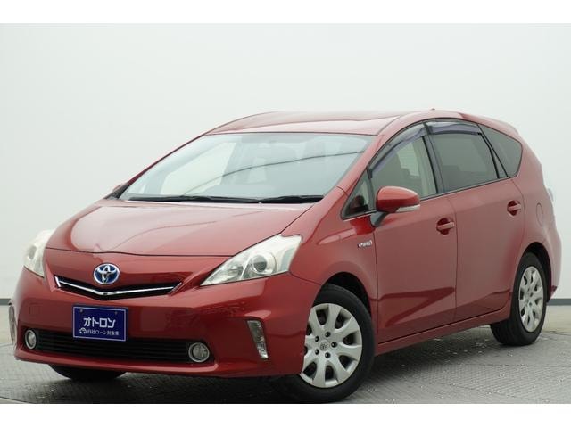 Toyota PRIUS ALPHA 2013 — фото автомобиля 1