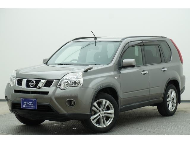 Nissan X-TRAIL 2011 — фото автомобиля