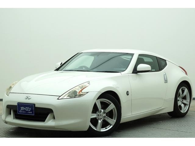 Nissan FAIRLADY Z 2010 — фото автомобиля