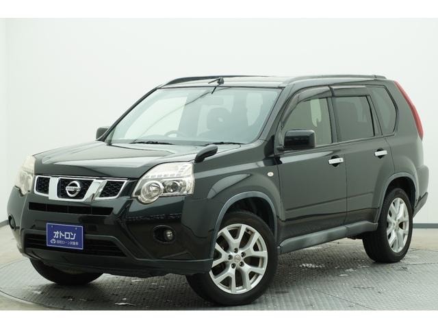 Nissan X-TRAIL 2013 — фото автомобиля 1
