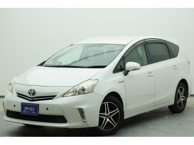 Toyota PRIUS ALPHA 2011 — фото автомобиля 1