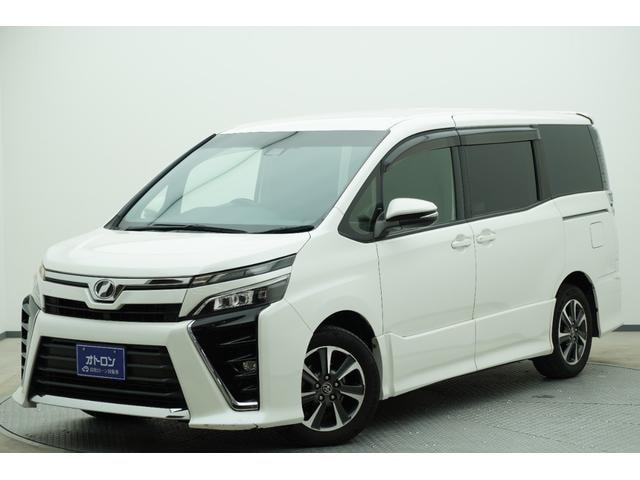 Toyota VOXY 2017 — фото автомобиля